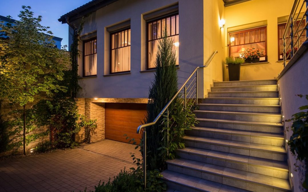 improve curb appeal with outdoor lighting